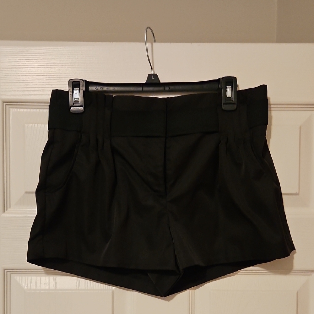 Jennifer Lopez paperbag waist tuxedo shorts